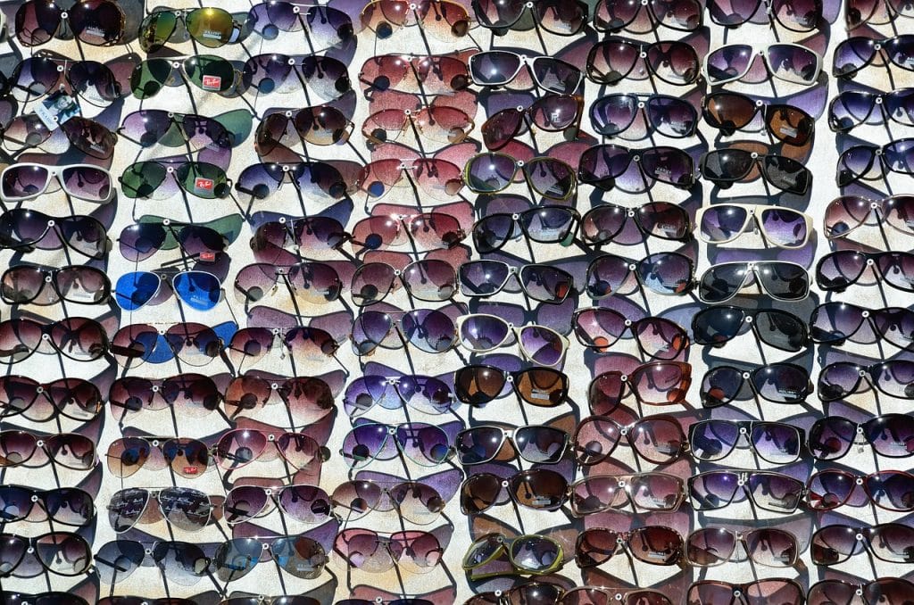 glasses 4895550 1280 TWW.LAW