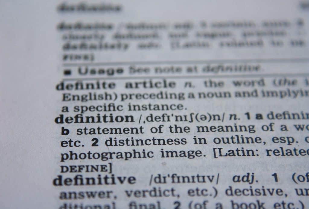 Wörterbuchseite mit den Einträgen definite und definition